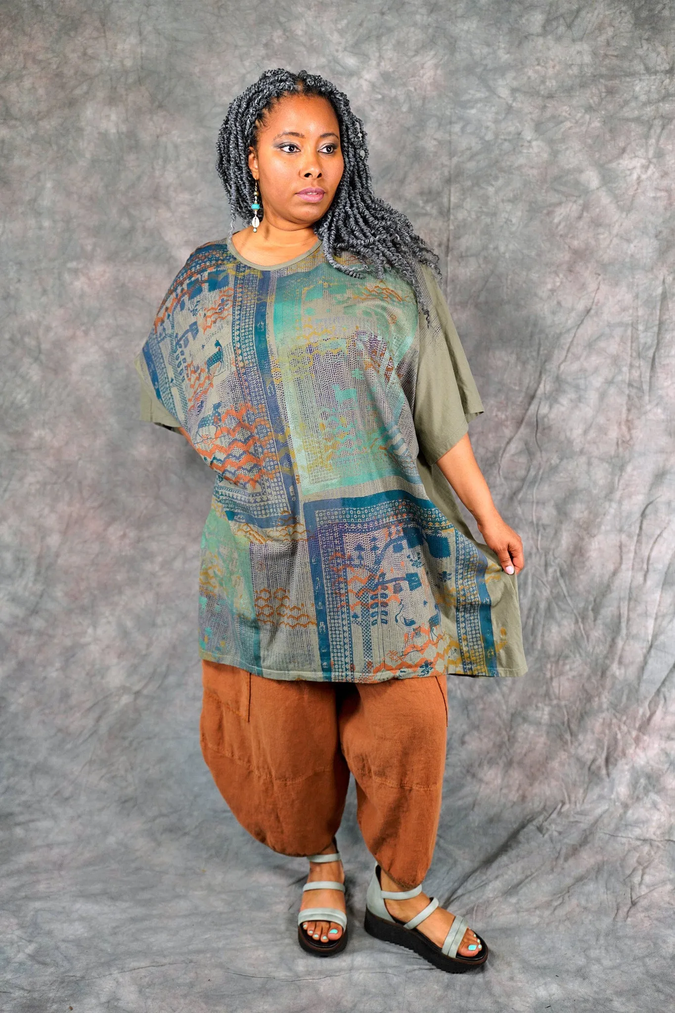 1255 Art Tee Caper-P