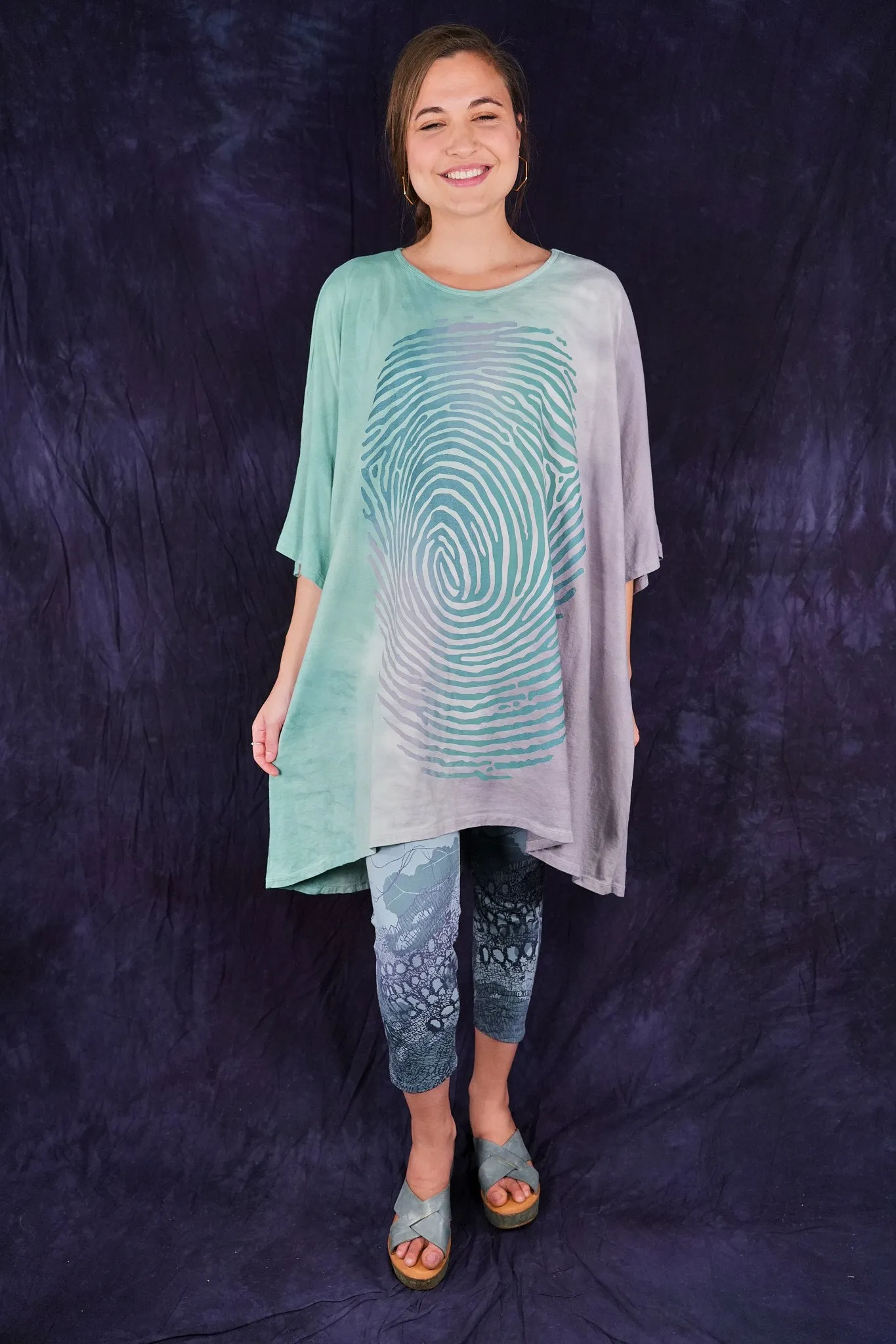 1255HD Art Tee Labradorite Circle