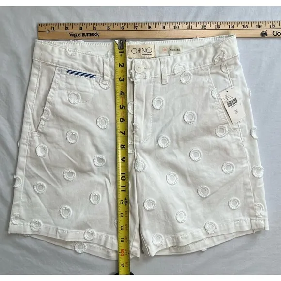 Anthropologie‎ Chino White Shorts Size 26 Relaxed Circles NWT