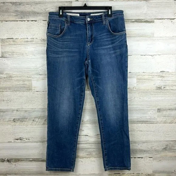 Anthropologie Pilcro womens Em no  29 stretch medium wash jeans medium wash