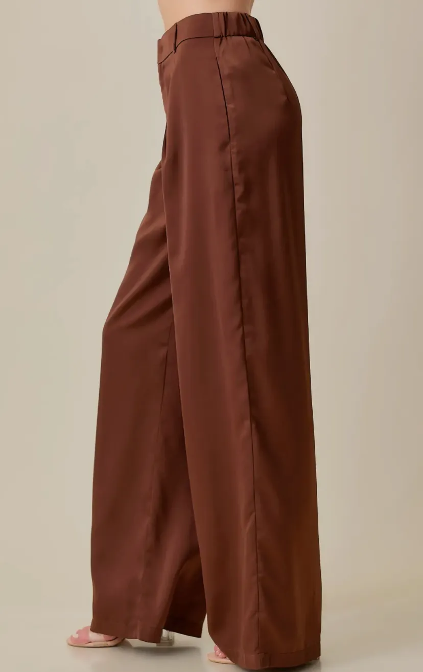 Back Waistband Flowy Pants