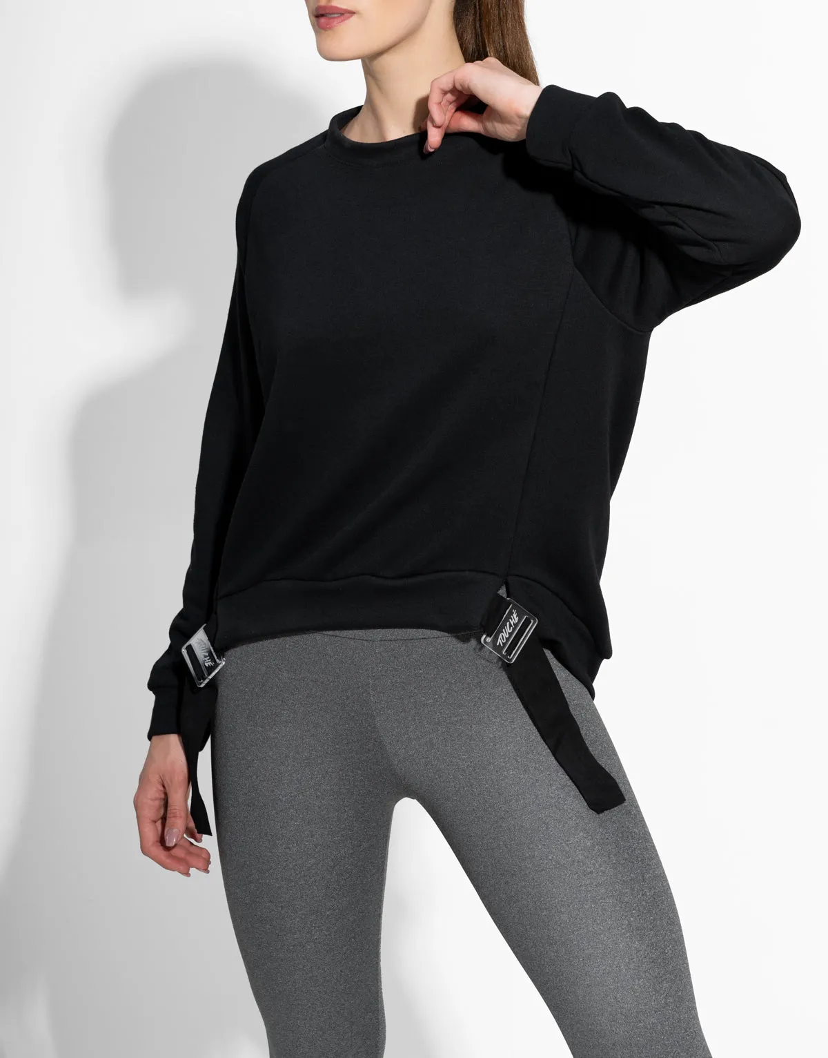 BLACK BUCKLE SWEATSHIRT