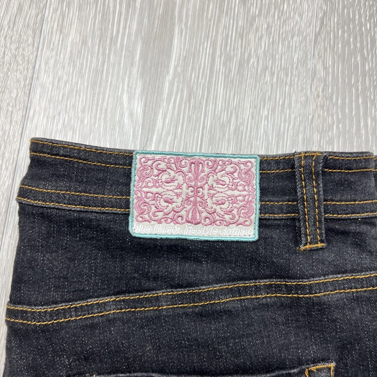 Blue Illusion Womens Black Jeans Size Large