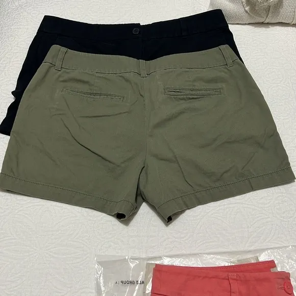 Bundle of 4 Ann Taylor Loft outlet 4” chino shorts