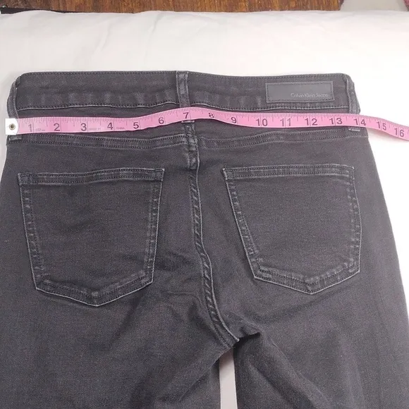 Calvin Klein Jeans women's black denim ultimate skinny jeans size 4x30