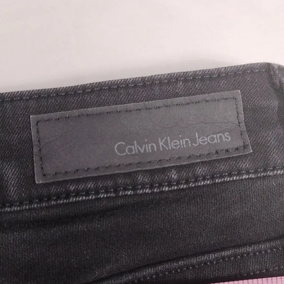 Calvin Klein Jeans women's black denim ultimate skinny jeans size 4x30
