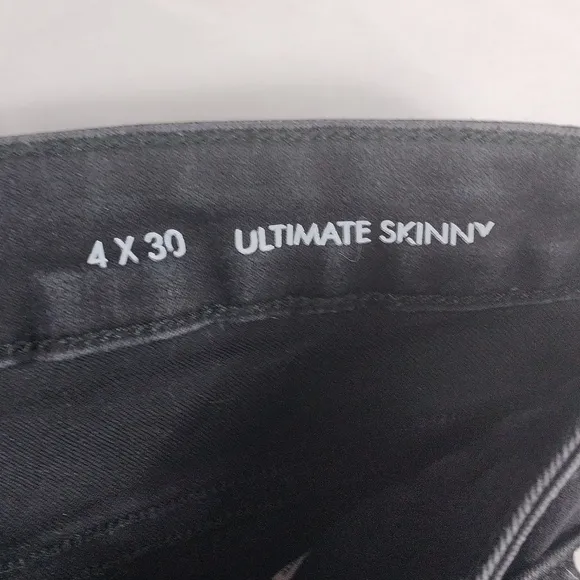 Calvin Klein Jeans women's black denim ultimate skinny jeans size 4x30