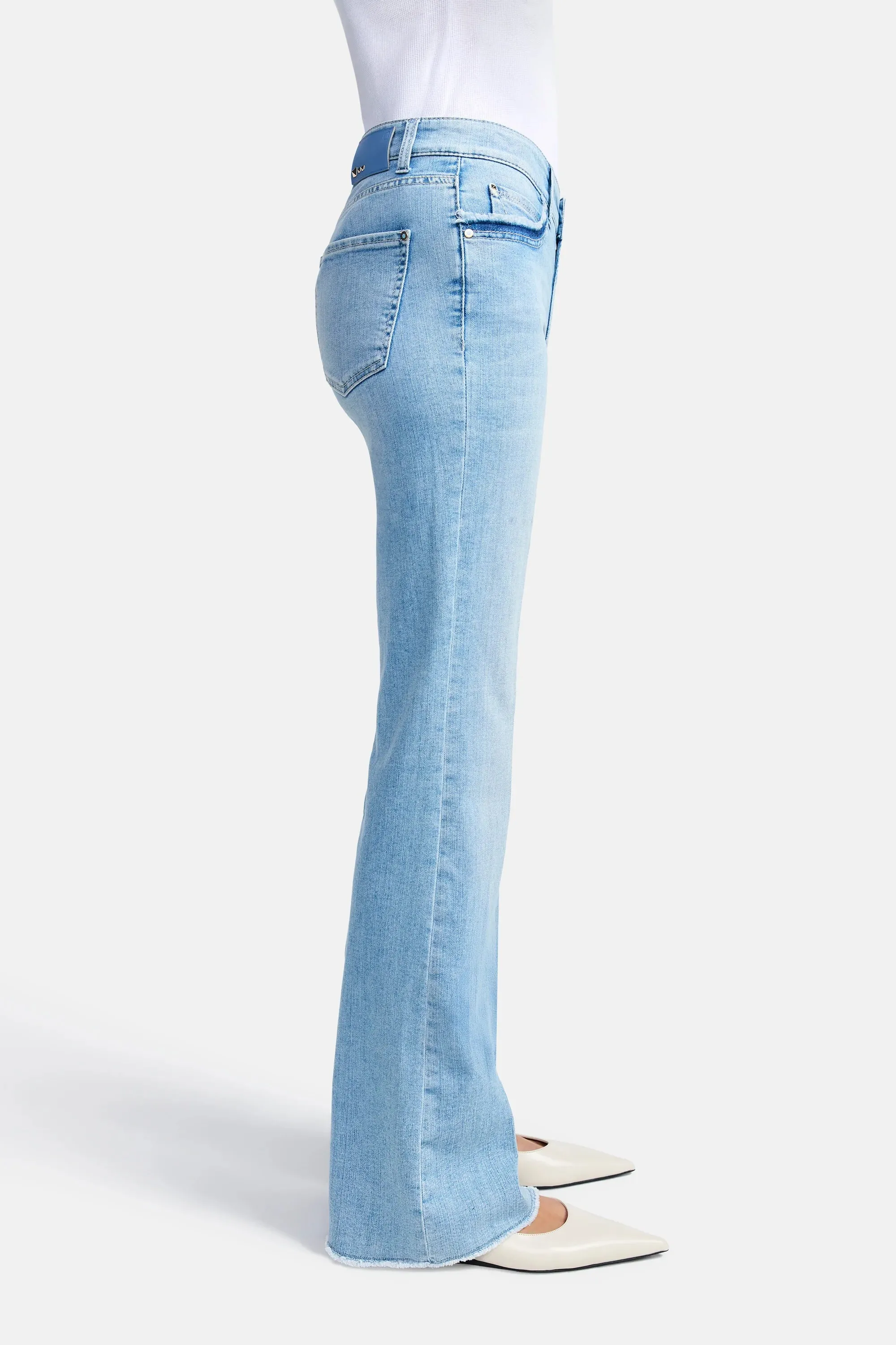 Cambio Paris flare lys blå jeans med liten flare