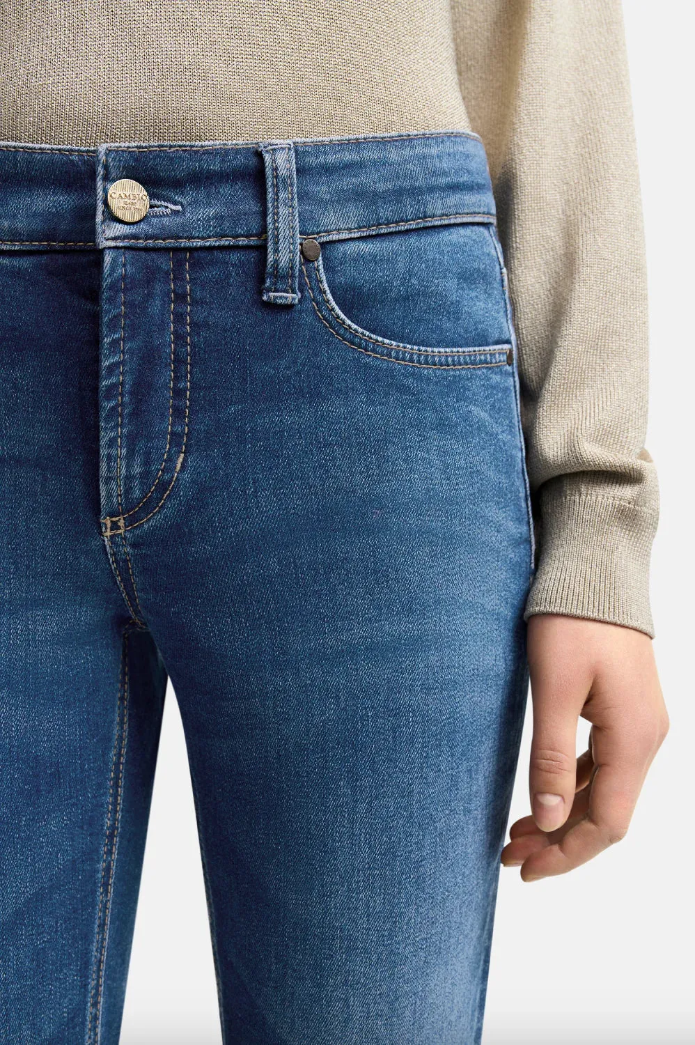Cambio Piper Long mellomblå smal jeans