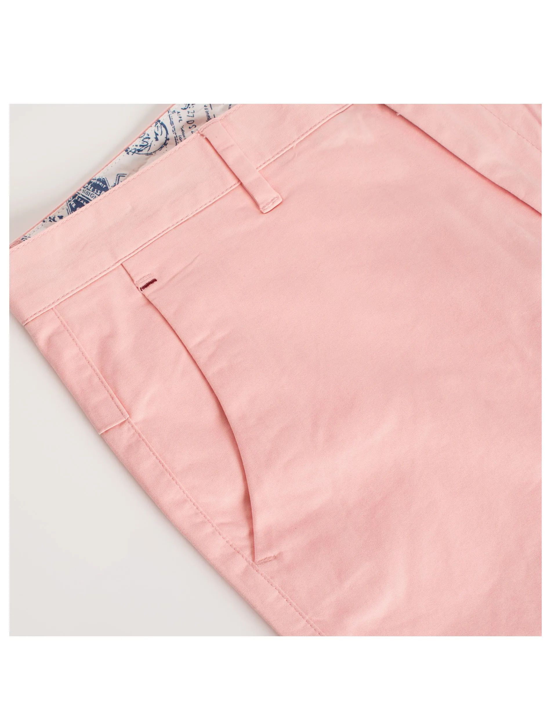 Chino Shorts, in Pink Champagne
