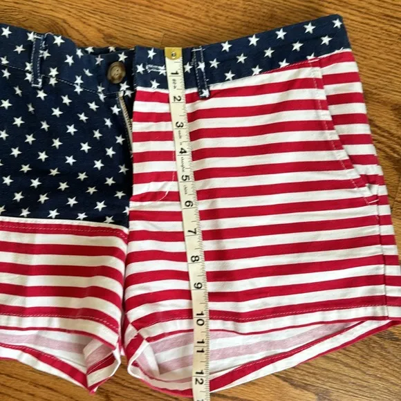 Chubbies Women’s Shorts | Medium | “The Miss Mericas” | Red, White and Blue