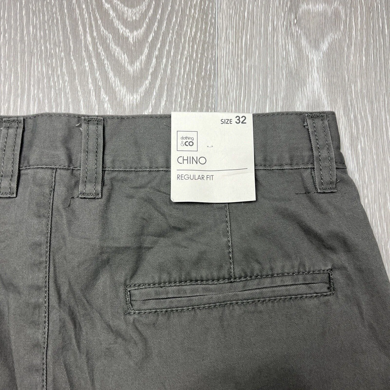 Clothing & Co Mens Regular Chino Short Size 32 (New)