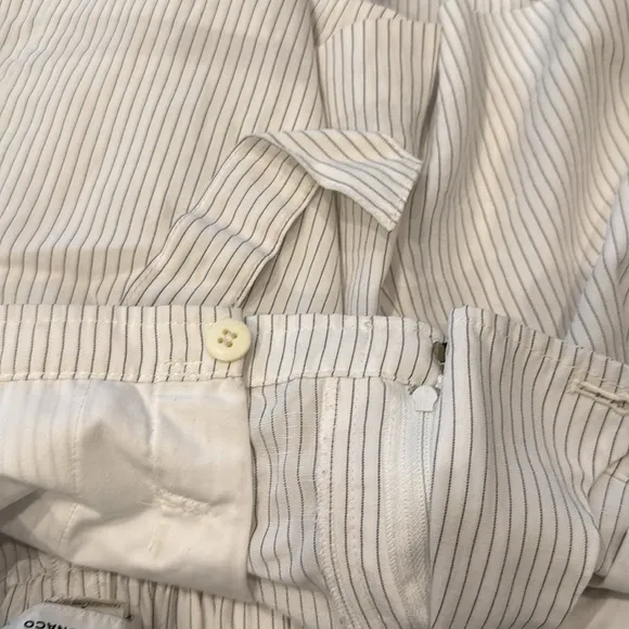 Club Monaco • Stripe Darcee Short