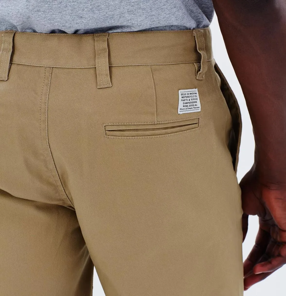 Deus ex Machina Beige Ford Chino Shorts Size 29 (New)