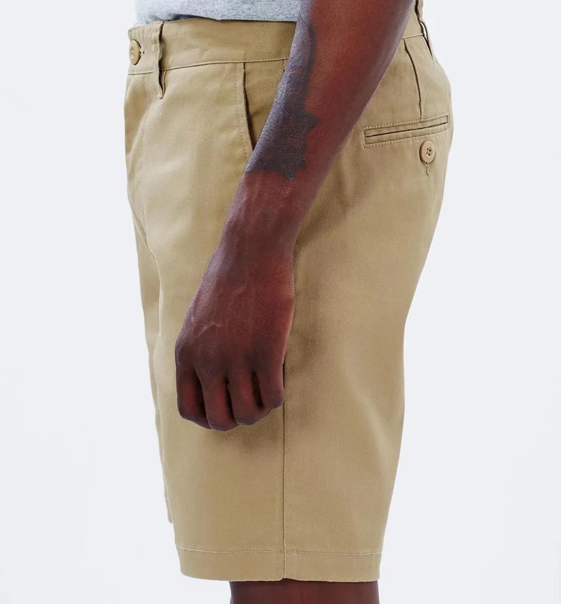 Deus ex Machina Beige Ford Chino Shorts Size 29 (New)