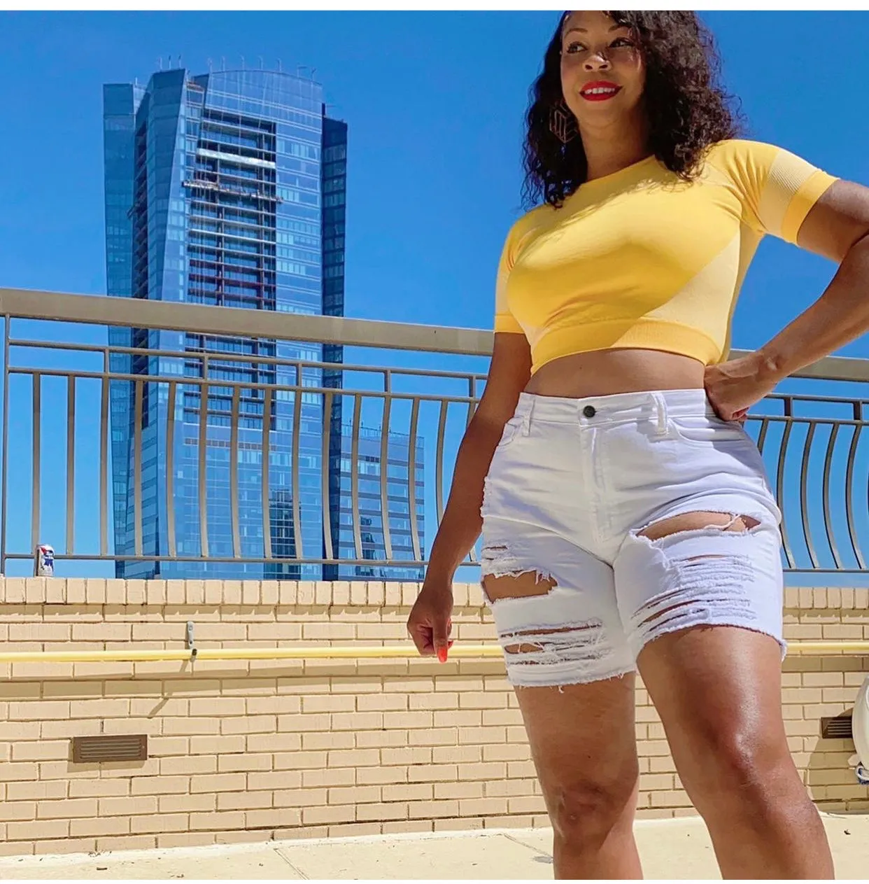 Distressed Bermuda Shorts Plus Sizes‼️