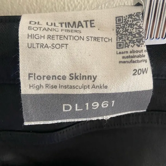 DL1961 Florence Skinny High Rise Leather-like Black Jeans 20W NWT
