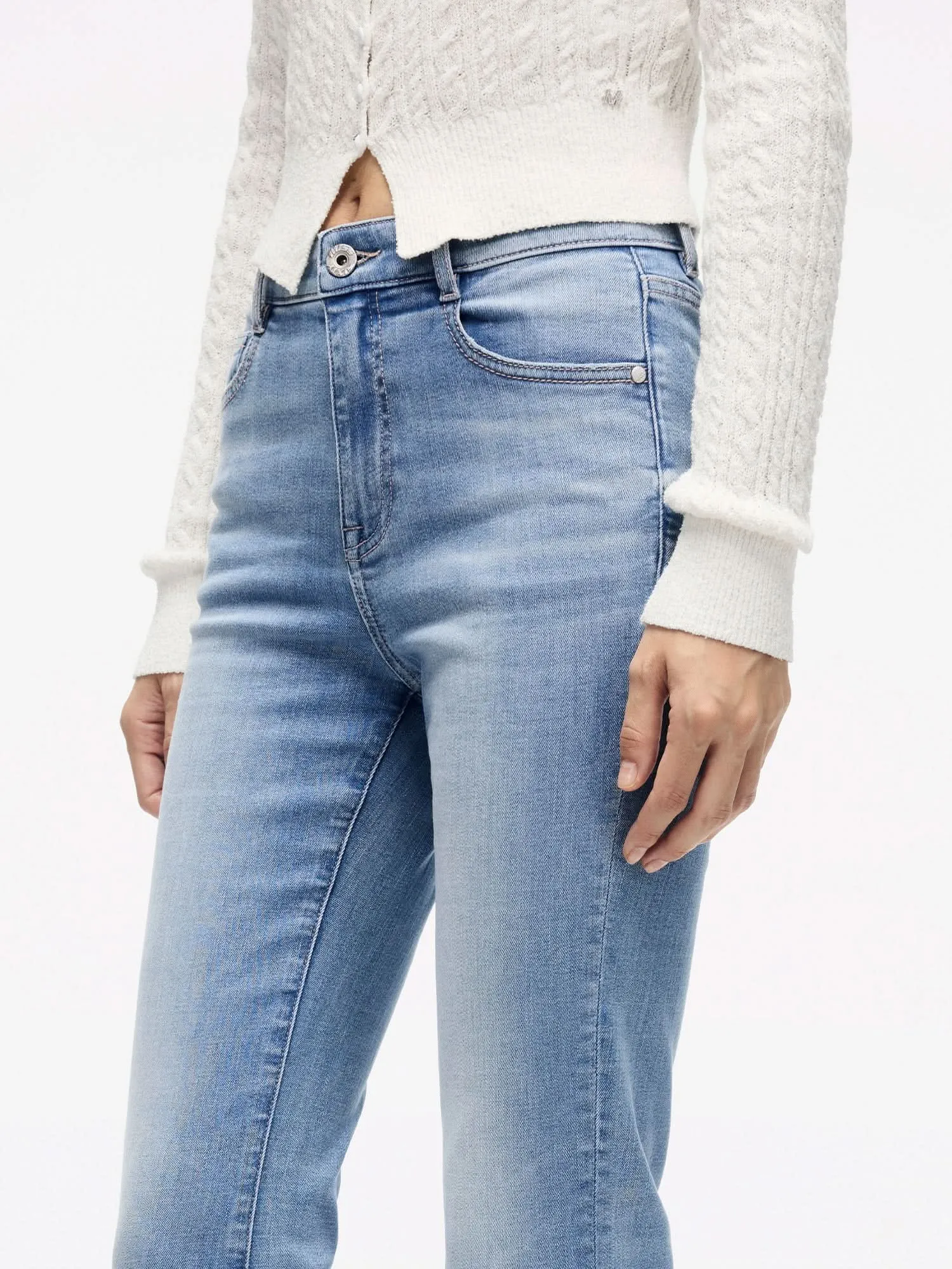 Flared Jeans-240