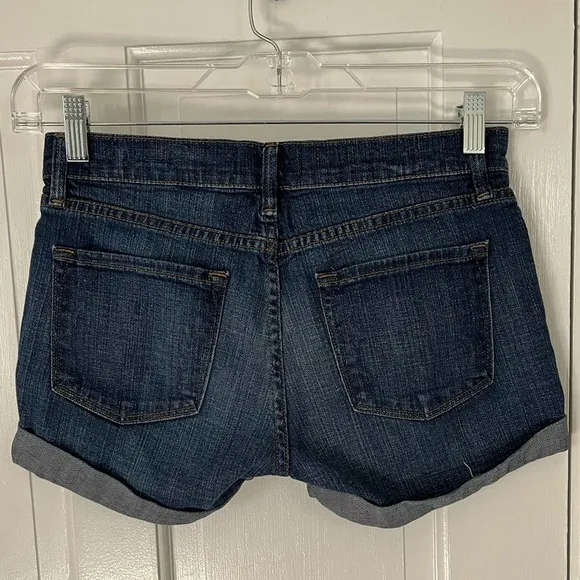 FRAME LE Cutoff Denim Cuffed Shorts in Ashcroft Wash- size 25
