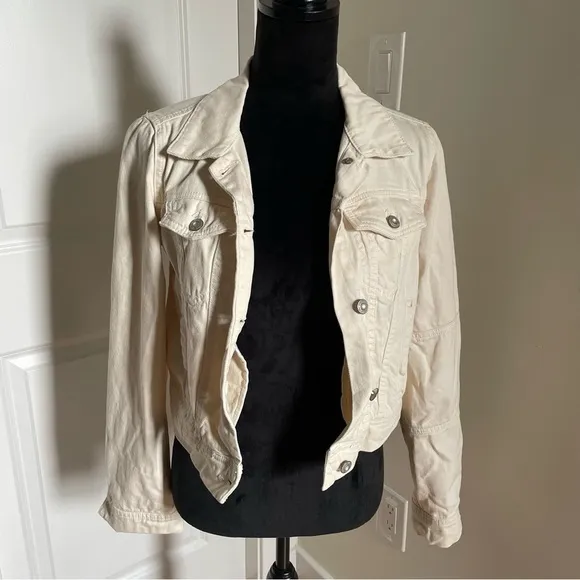 Free People Ecru White Button Up Patch Sleeve Rumors Denim Jacket Size XS
