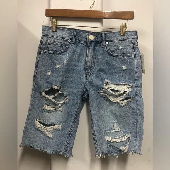 Free people We The Free mid vintage  destroyed Bermuda cut off shorts si…