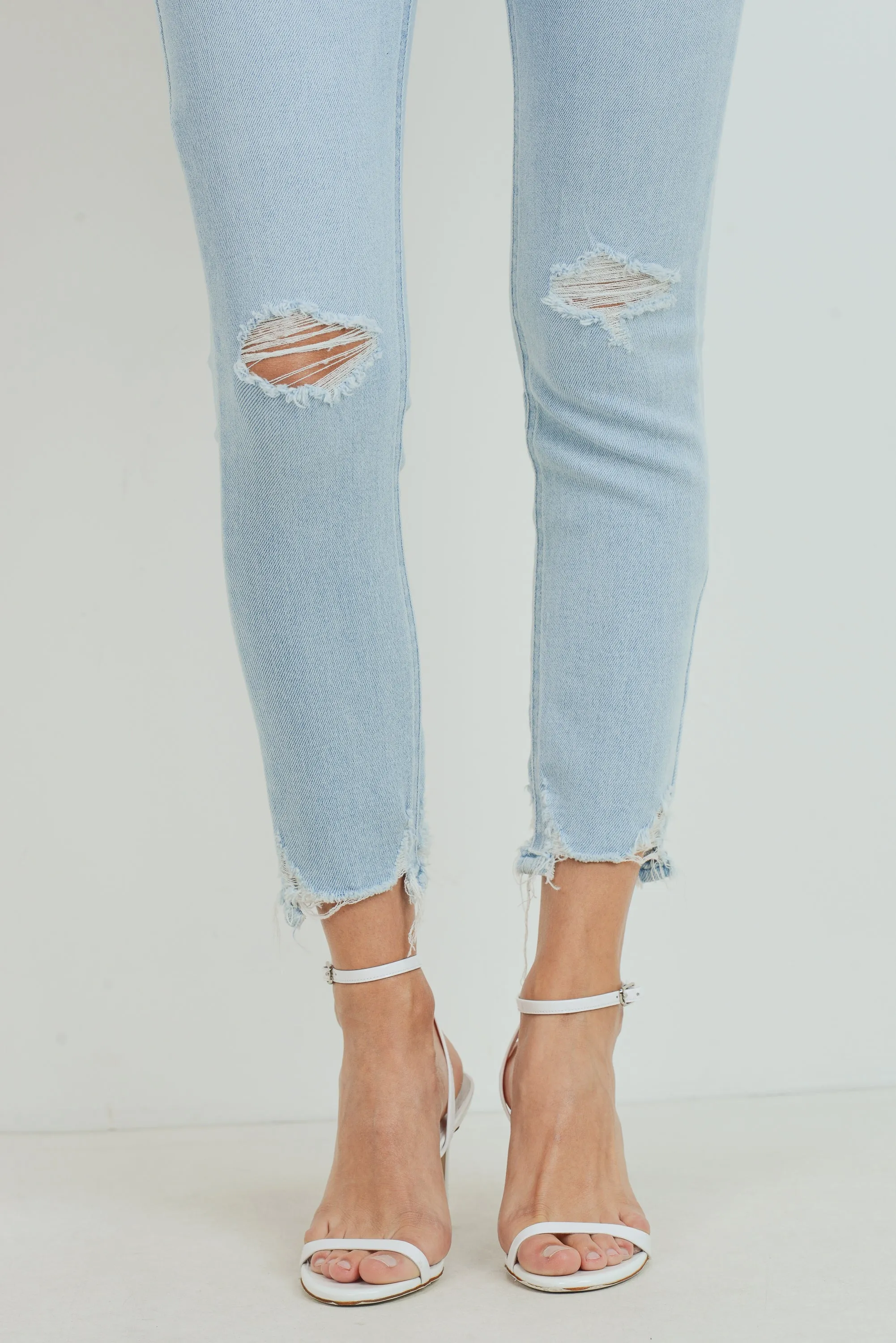 High Rise Destroyed Skinny Jean