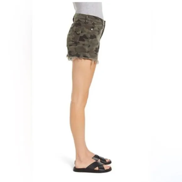 Hudson Jeans Gemma Camo Green Cut off Raw Hem Mid Rise Shorts 30