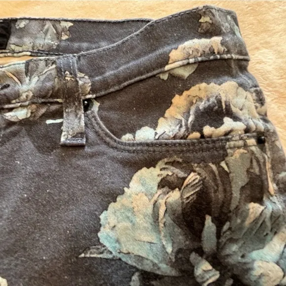 Hudson Nico Skinny Midrise Shades of Blue and Gray Floral Jeans. Women’s Sz 28