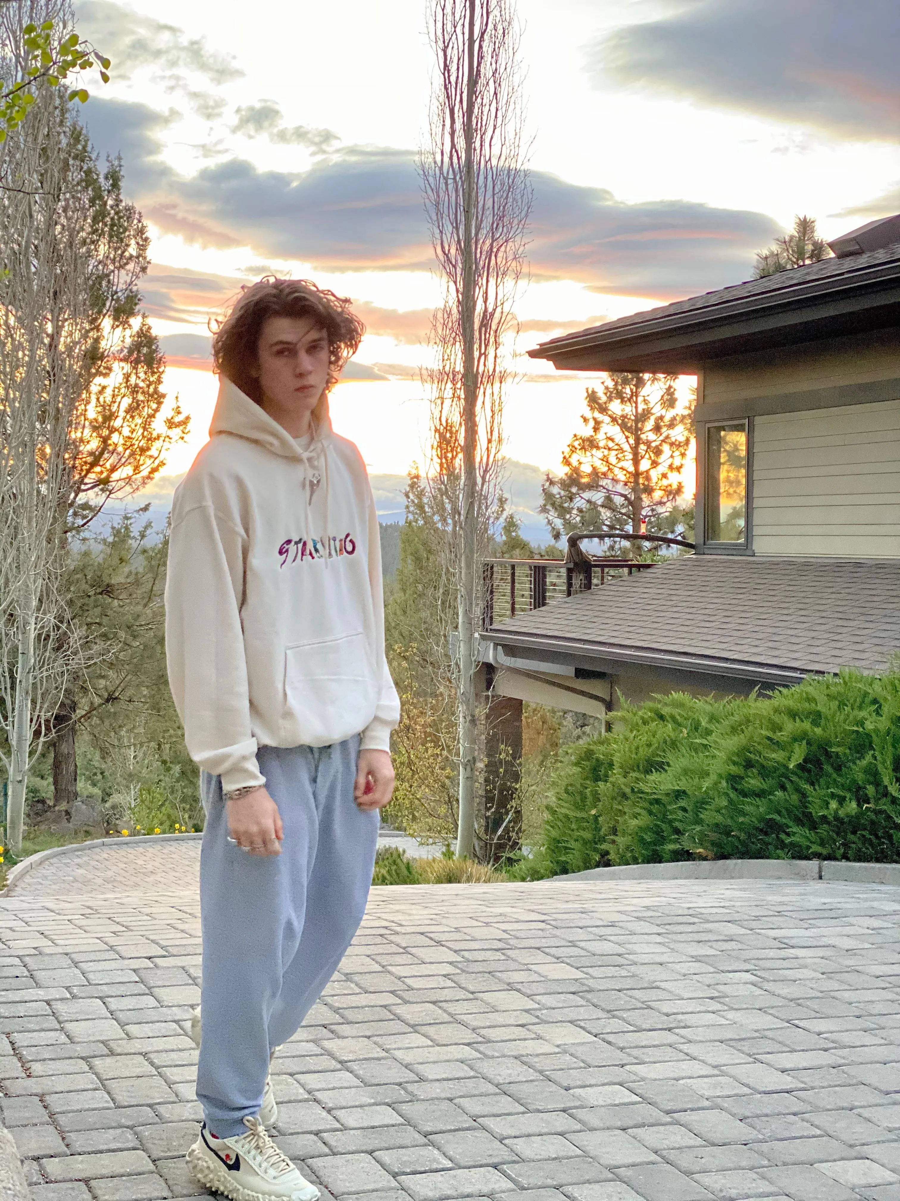 HUNGRY logo hoodie
