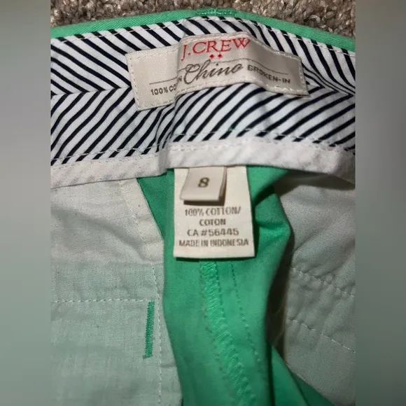 J. Crew 100% Cotton Broken-in Chino Shorts Kelly Green Size 8