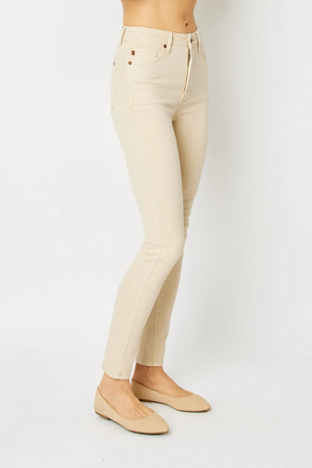Judy Blue Garment Dyed Ivory Tummy Control Jeans Sizes 1-24W