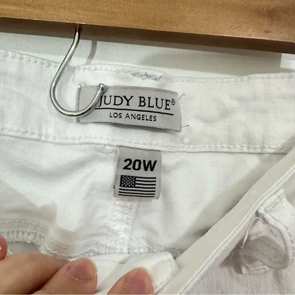 Judy Blue Skinny Fit White Destroyed Stretchy Jeans 20W