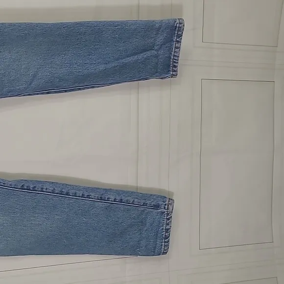 LEVIS® 501 Skinny Cropped Jeans - Button Fly Distressed – 100% Cotton W26 / L28
