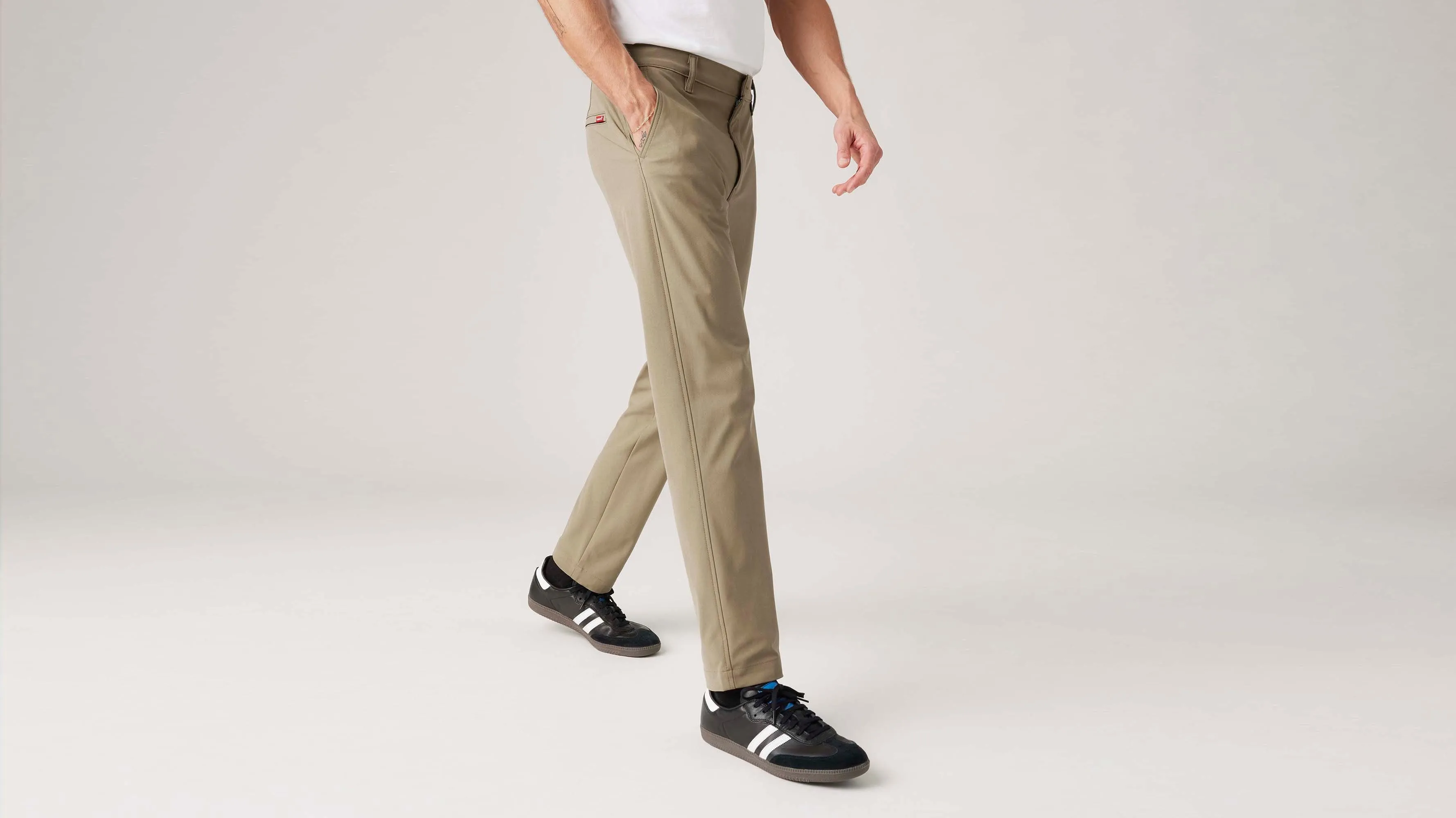 Levi's® Men's XX Chino Standard Taper Tech