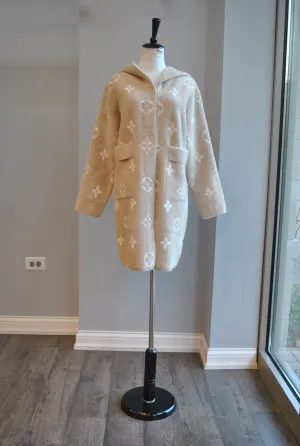 LIGHT BEIGE ALPAK COAT WITH A HOODIE