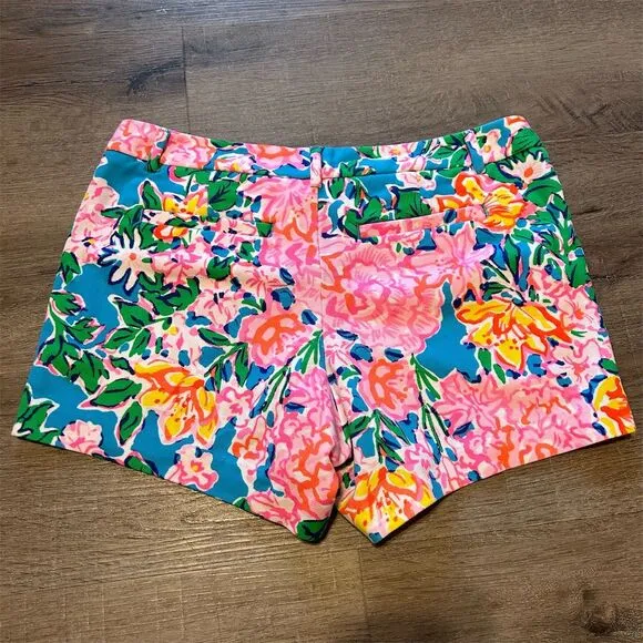 Lilly Pulitzer Women's Pink Chino Shorts 6 Floral Multicolor Summer Casual