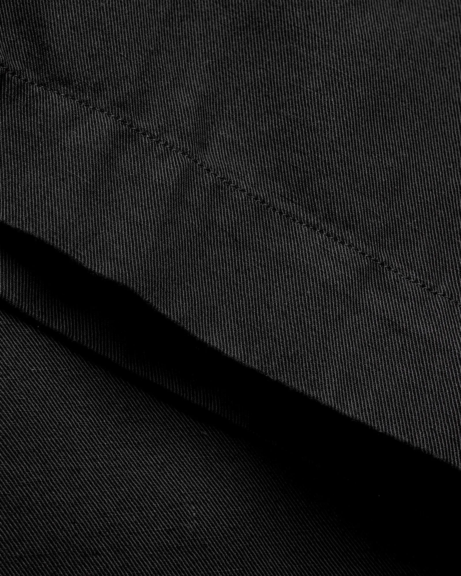 Linen Pleated Chino in Faded Black