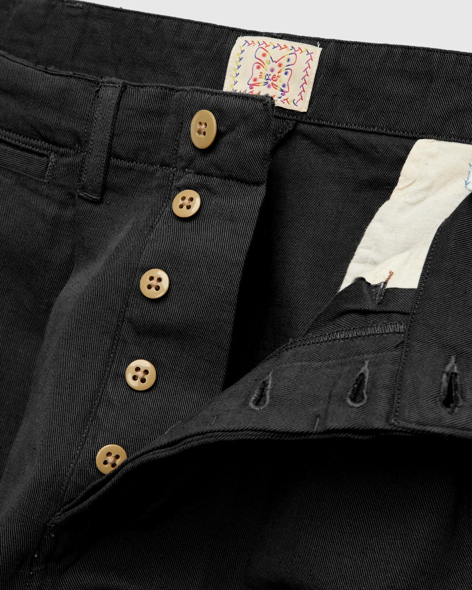 Linen Pleated Chino in Faded Black