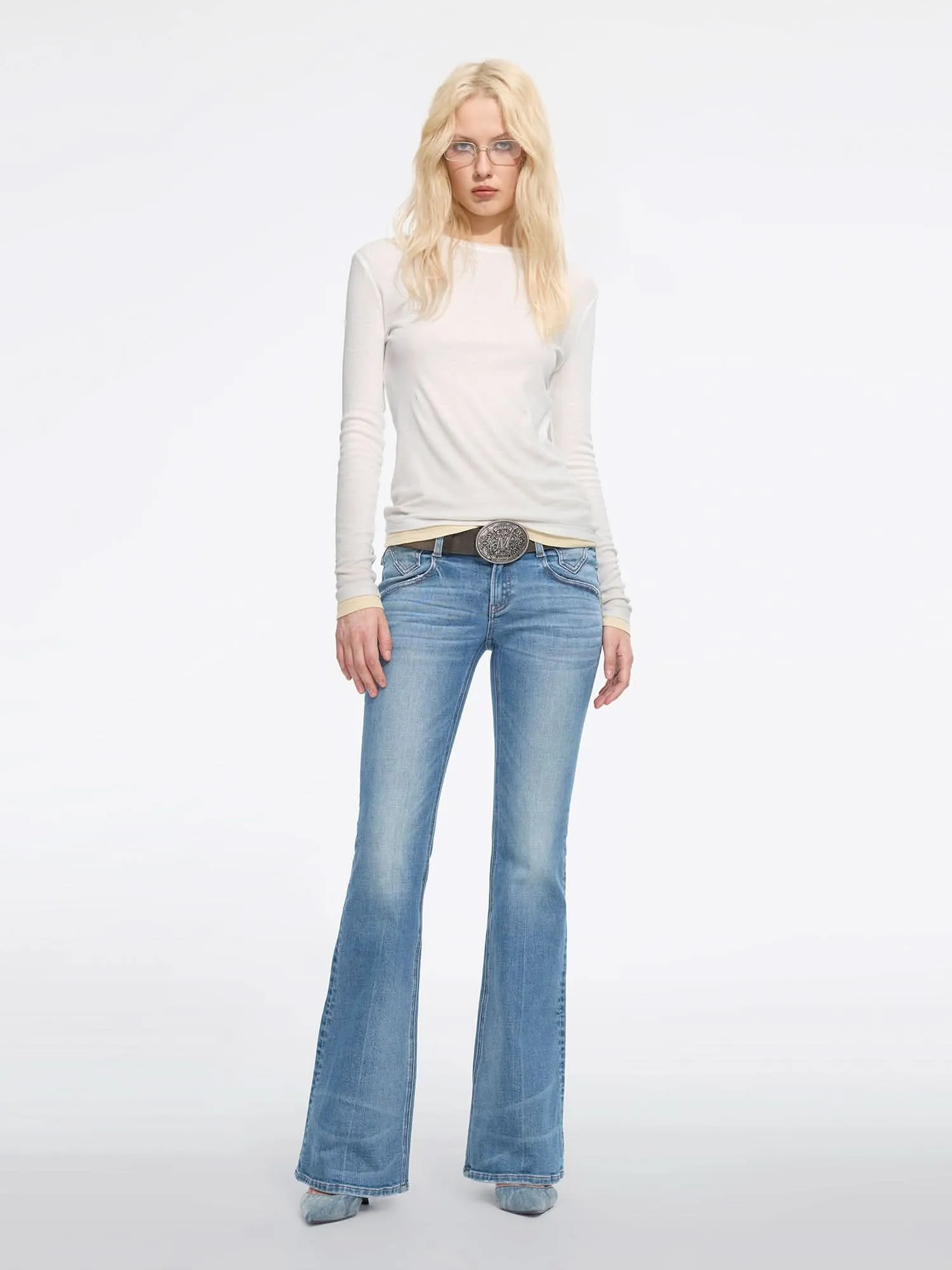 Low-Rise Flared Jeans-BELLA