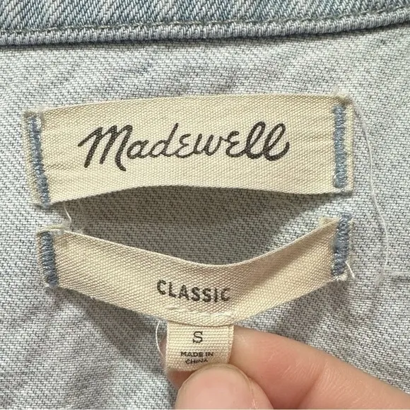 Madewell classic fit light wash denim jacket (S)