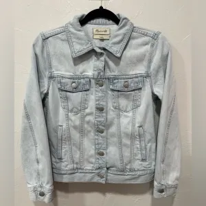 Madewell classic fit light wash denim jacket (S)