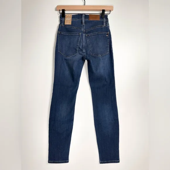 Madewell Curvy High Rise Skinny Jeans in Danny Wash