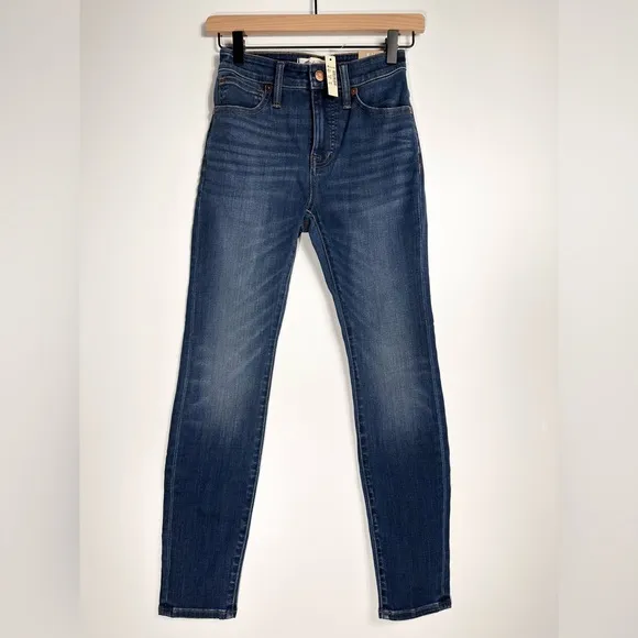 Madewell Curvy High Rise Skinny Jeans in Danny Wash