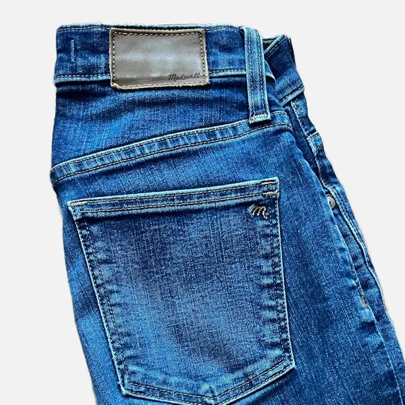 Madewell Jeans Size 24 Skinny Button Front