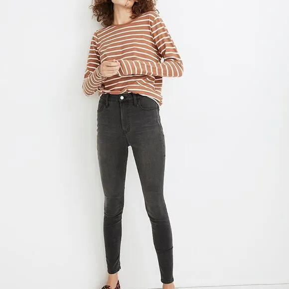 Madewell 9&quot; Mid-Rise Roadtripper Supersoft Jeans in Ashmont Wash