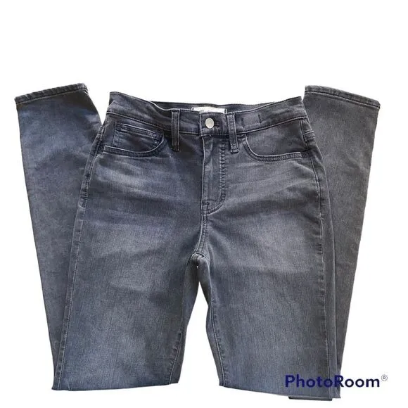 Madewell 9&quot; Mid-Rise Roadtripper Supersoft Jeans in Ashmont Wash