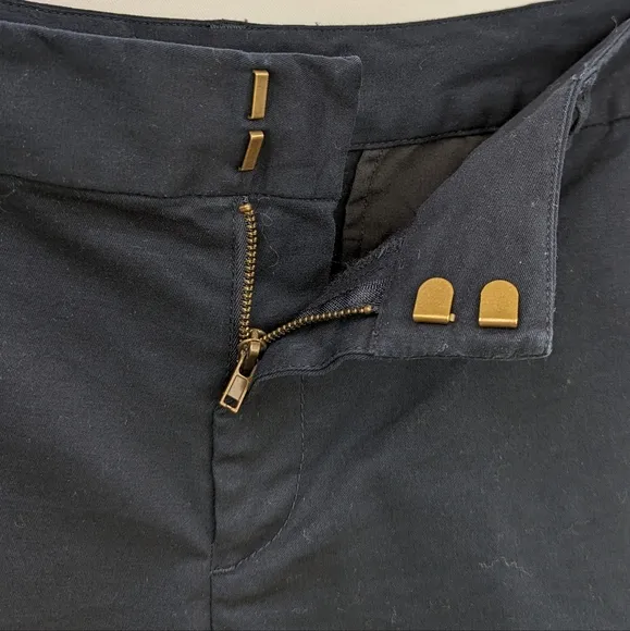 Maison Jules Shorts Flat Front Chinos Navy Blue Cotton Spandex Blend size 12 NWT