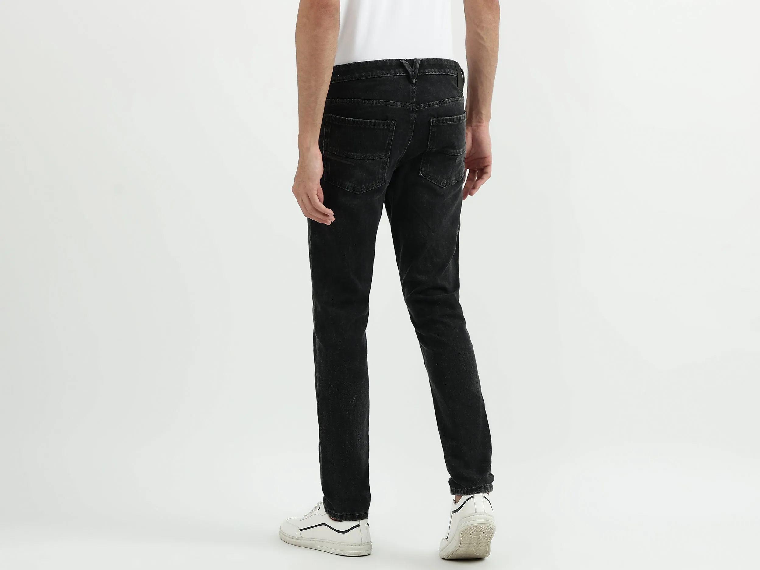 Men Solid Skinny Fit Jeans