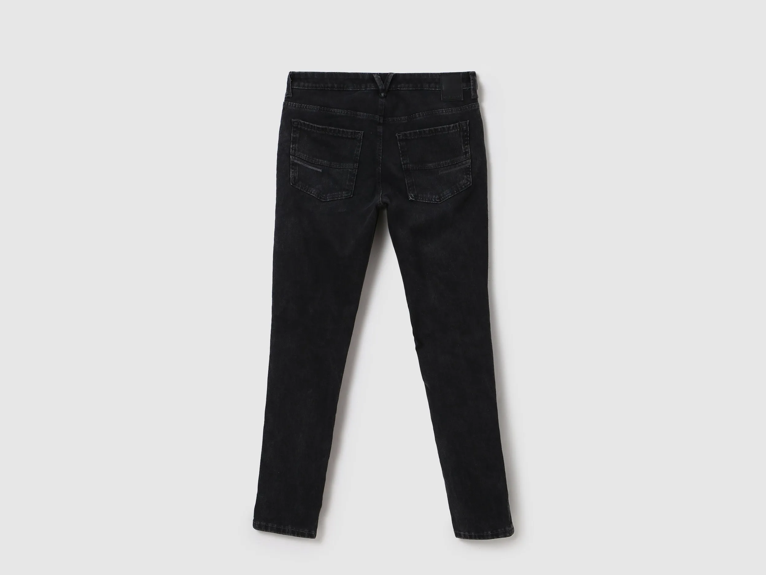 Men Solid Skinny Fit Jeans