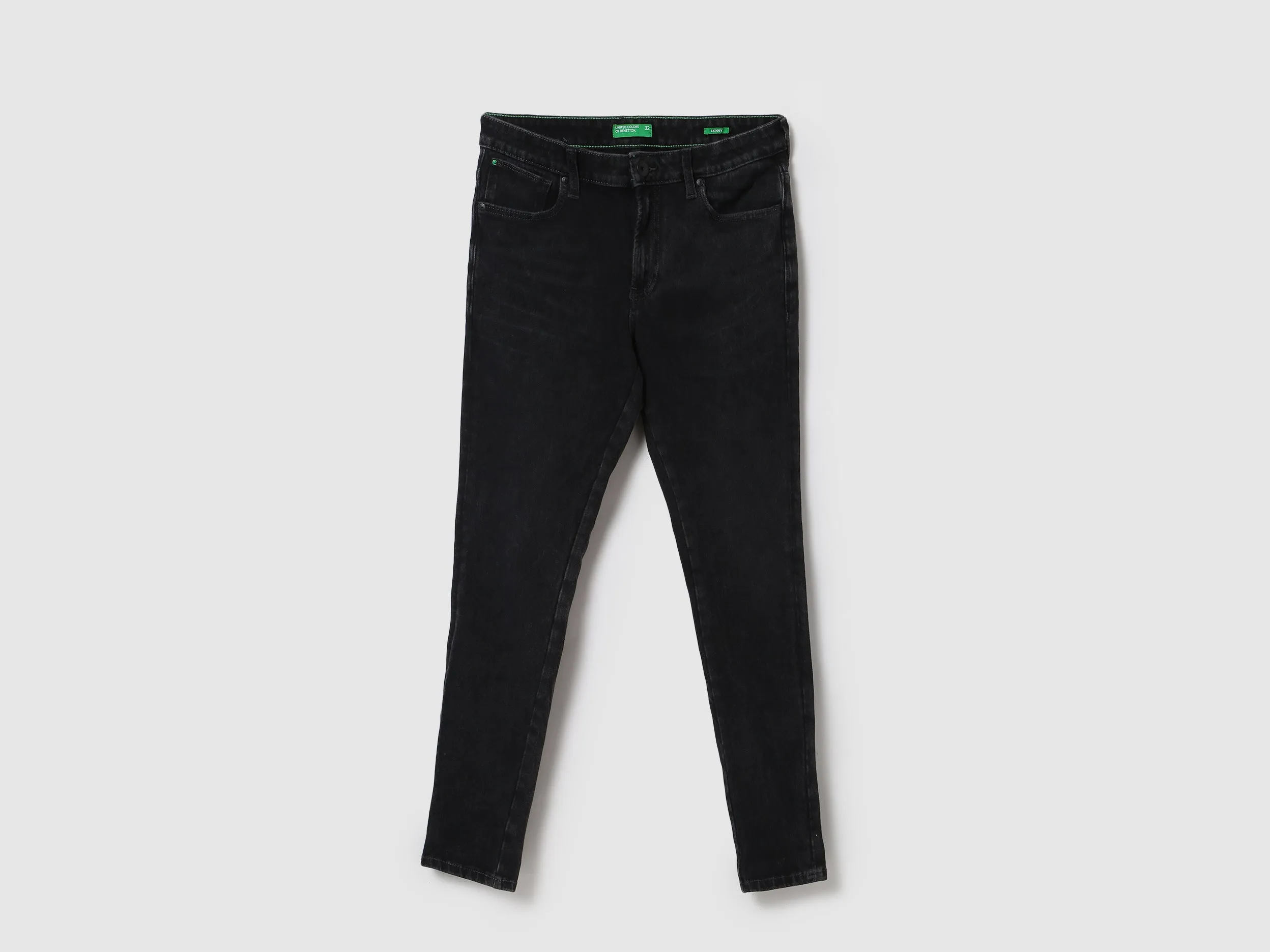 Men Solid Skinny Fit Jeans